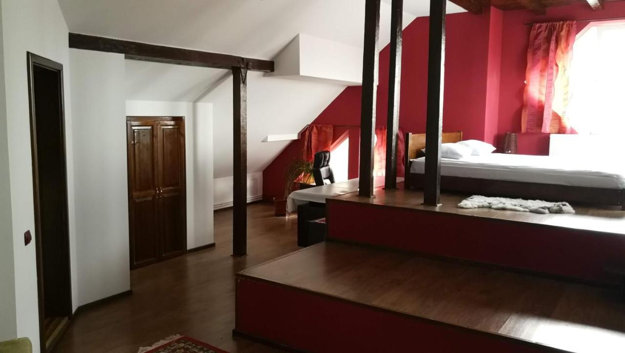 Pension Casa Contelui Rîşnov Εξωτερικό φωτογραφία